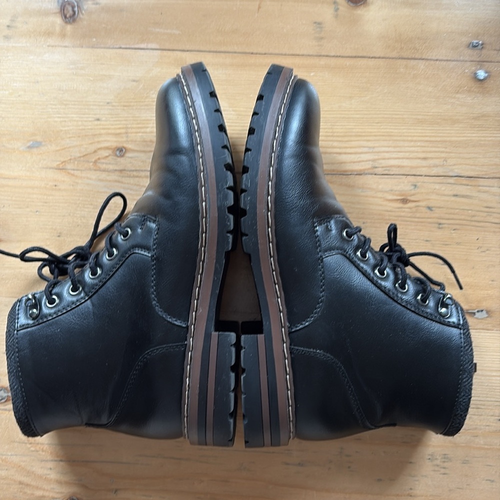 Madden NYC Men's Lace-Up Boot featuring laces and inside zipper Size 8 EUC - Picture 6 of 11
